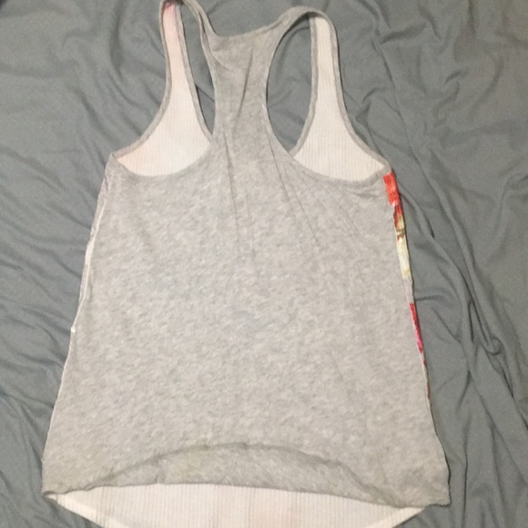 Express sequined Razorback top - Picture 4 of 4